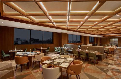 Varanasi Hotel | Relax at Doubletree By Hilton Varanasi with Oceanfront Views