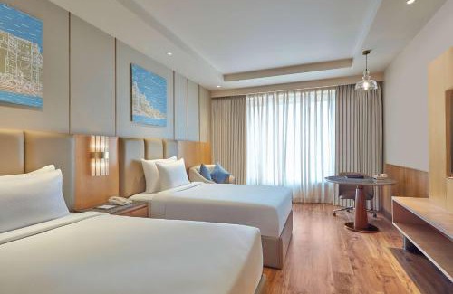 Varanasi Hotel | Relax at Doubletree By Hilton Varanasi with Oceanfront Views
