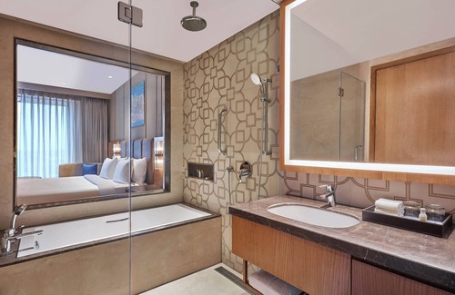 Varanasi Hotel | Relax at DoubleTree by Hilton Varanasi with Pool & Spa