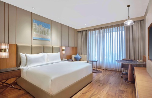 Varanasi Hotel | Relax at DoubleTree by Hilton Varanasi with Pool & Spa