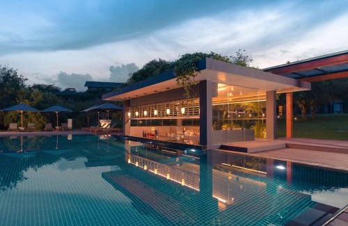 Weerawila Resort | Relaxing Doubletree By Hilton Weerawila Resort with Ocean View