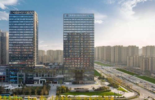 Chang'an District Hotel | Discover Doubletree By Hilton Xian Fengdong with Ocean Views