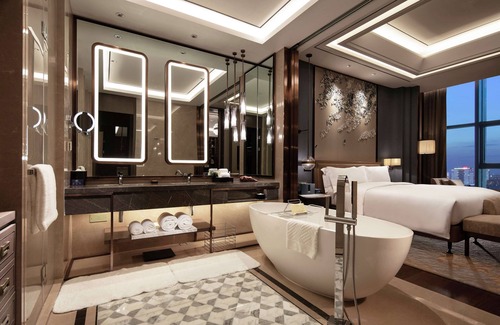 Hanjiang District Hotel | Inviting Doubletree by Hilton Yangzhou with Pool & Spa
