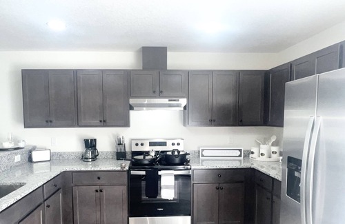 Ocala Apartment | Pet-Friendly Doubletree Lodge II with Firepit & Spa Access