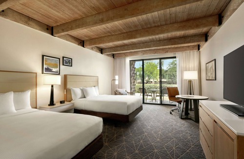 Scottsdale Resort | Relax at DoubleTree Resort by Hilton in Scottsdale