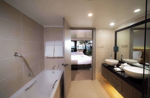 Sonaisali Island Resort | Relax at DoubleTree Resort by Hilton Fiji - Sonaisali Island