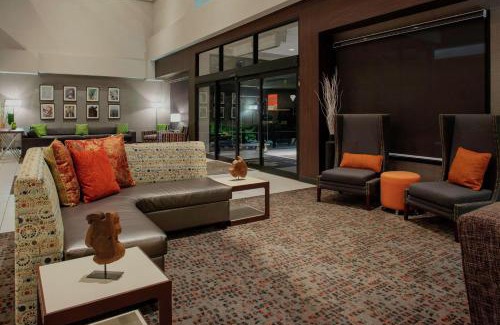 Miamisburg Hotel | Inviting DoubleTree Suites by Hilton Dayton with Pool Access