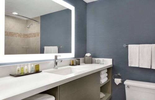 Allston Hotel | Discover Comfort at DoubleTree Suites by Hilton Boston
