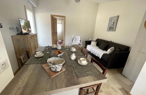 Fox-Amphoux House | Relax at Douceur d'Olive: 9/10 Rated Gite with Pool
