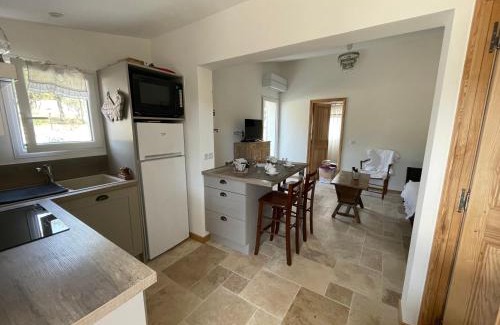 Fox-Amphoux House | Relax at Douceur d'Olive: Private Pool & Pet Friendly
