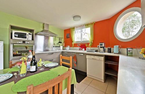 Les Ollieres-sur-Eyrieux Apartment | Serene Douceur Di'vignes: Poolside Retreat for Families
