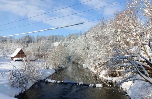 Ceske Budejovice 7 Cabin | Family-Friendly Retreat in Doudleby near Českých Budějovic