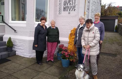Kilmun Bed & Breakfast | Douglas Park Guest House: Oceanfront Haven, Rated 9.8/10