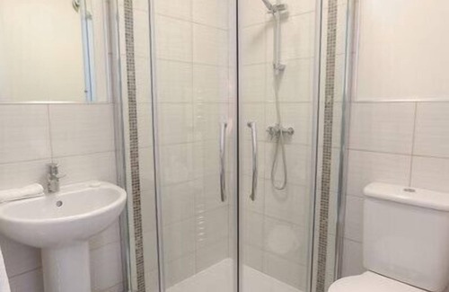 Kilmun House | Top-Rated Douglas Park Guest House with Breakfast Included