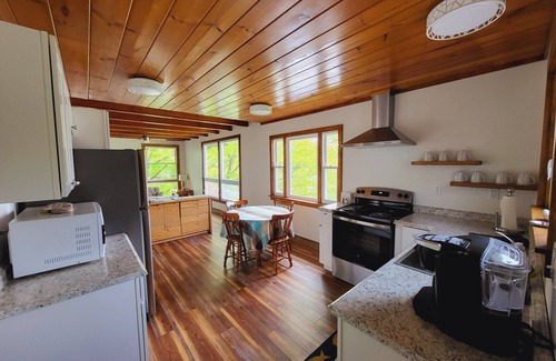 Port Ontario House | Top-Rated Douglaston Salmon Run - Estuary Lodge Awaits