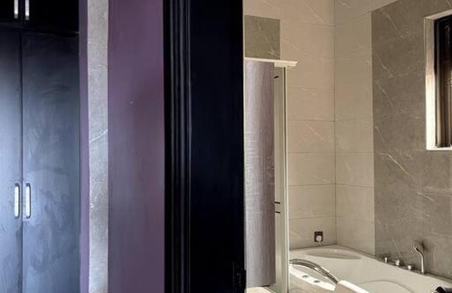 Kireka Villa | Relaxing Douillet Villa with Jacuzzi & Fast WiFi Amenities
