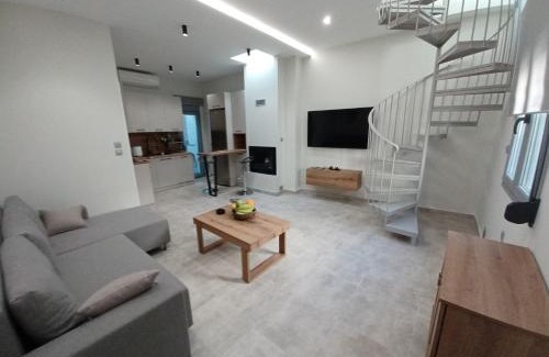 Lesvos House | Inviting Doukas Home: Guest Rated 9.7 & Pet Friendly