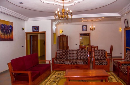 Cotonou Bed & Breakfast | Comfortable Family Stay at DOUM RÉSIDENCE