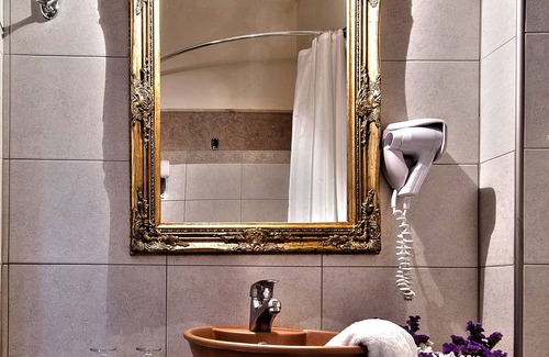 Kastraki Hotel | Experience Doupiani House Hotel: Family-Friendly Retreat