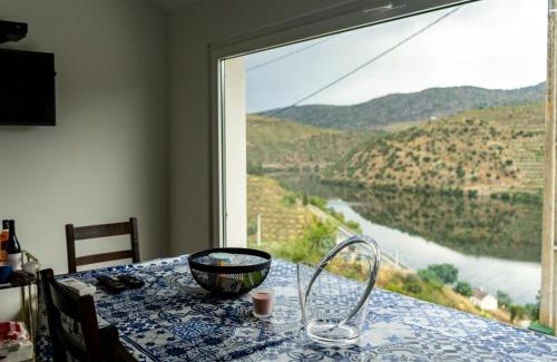 Vila Nova de Foz Coa Apartment | Scenic Douro River View Apartment for Family Getaways