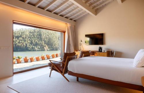 Sebolido House | Exclusive Riverside Suites for Adults - Rated 9.4/10!