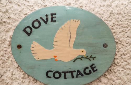 Llanfair Talhaiarn House | Delightful Dove Cottage: 4-Star Stay with Family-Friendly Amenities