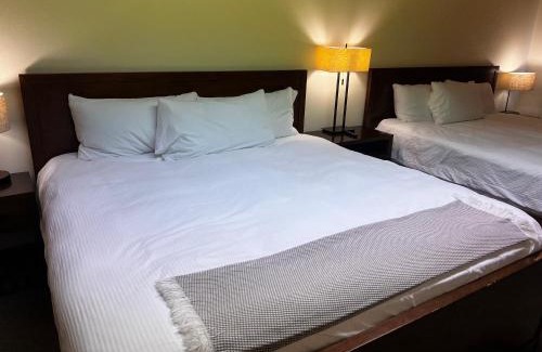 Dove Creek Hotel | Budget-Friendly Stay at Country Inn Motel - Guest Rated 9/10