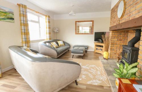 Martham House | Experience Dove's Nest: 4-Star Family-Friendly Retreat