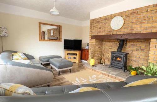 Martham House | Experience Dove's Nest: 4-Star Family-Friendly Retreat