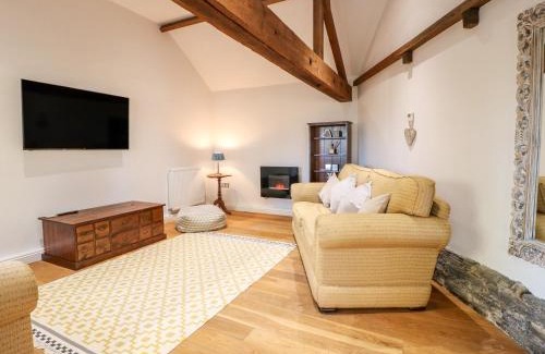 Newark House | Discover Dovecote Field House Farm - 4-Star Family Retreat