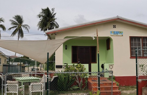 St. Lawrence Gap Villa | Inviting Dover Beach House with Pool and Family-Friendly Amenities