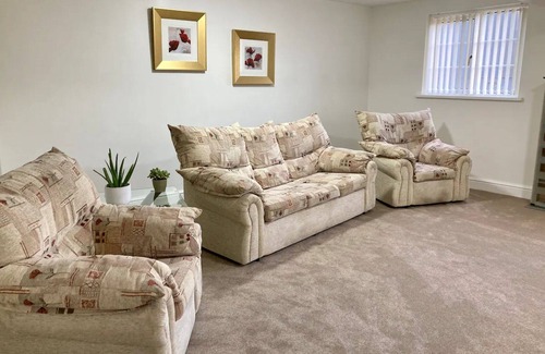 Woolhope House | Discover Doves Nest: Ideal for The Wye Valley Walk