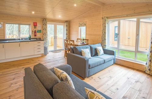 Saddleworth Cottage | Dovestone Luxury Lodges - Pets Welcome
