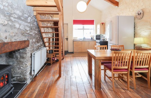 Llangollen Cottage | Experience Dovetail Cottage with Garden in Llangollen