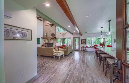 New Braunfels House | Family-Friendly Escape at Down River Haus LD 727