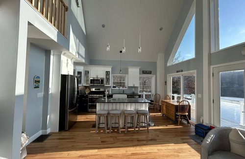 North Stonington House | Lakefront Getaway @ Heron's Cove - Perfect for Families
