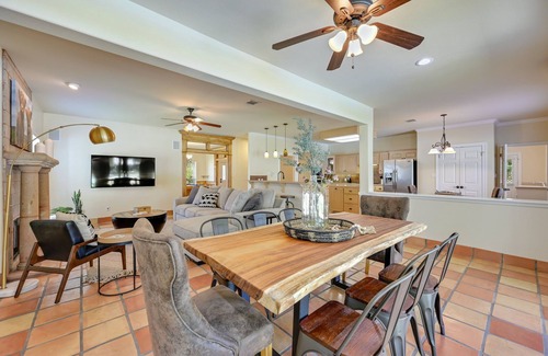 San Leanna House | Relaxing Texas Retreat with Pool, Hot Tub & Ocean Views