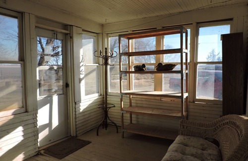 Ross Other | Experience Thrilling Hunts and Relaxation in Downs, KS