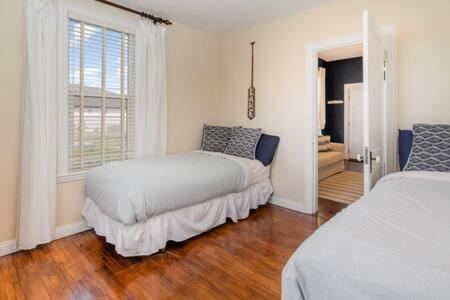 Michigan City Apartment | Cozy 2 Bedroom Apt - Pet Friendly & Steps to Beach