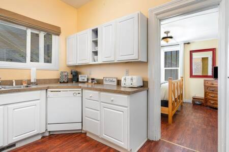 Michigan City Apartment | Cozy 2 Bedroom Apt - Pet Friendly & Steps to Beach