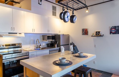 Downtown Edmonton Condo | Stylish Downtown Edmonton Loft - Ideal for Families & Events