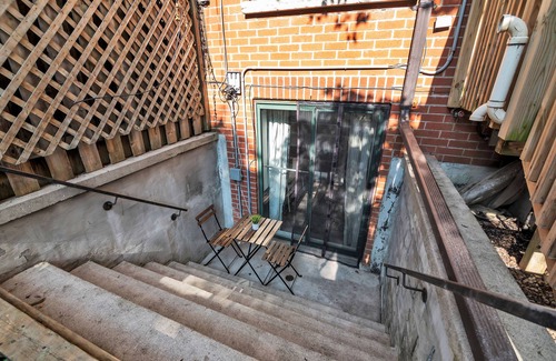Old Town Apartment | Cozy Downtown 1 Bedroom Apartment - Family Friendly Stay