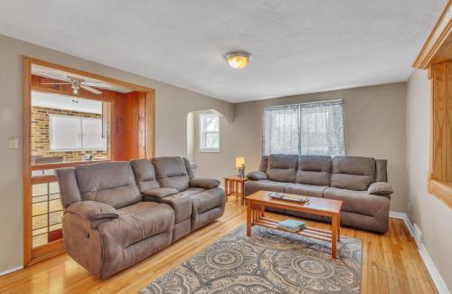 Spearfish Apartment | Inviting Downtown 2-Story Apartment with Breakfast Included