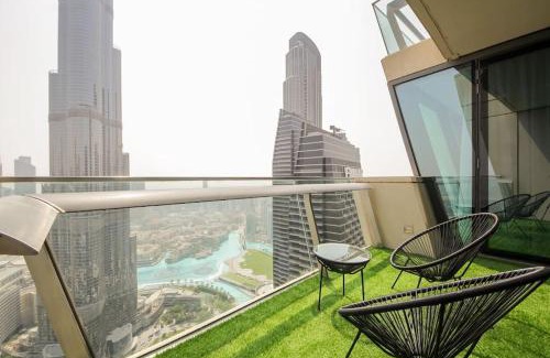 Downtown Dubai Apartment | Premium 3BR with Burj Khalifa & Fountain Views, Rated 10/10