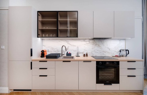 Lodz Apartment | Downtown Apt - 42m2, Top Location - by Rentujemy