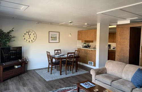 Sitka Apartment | Downtown Apt. 5: Ocean & Mountain Views with Pool Access