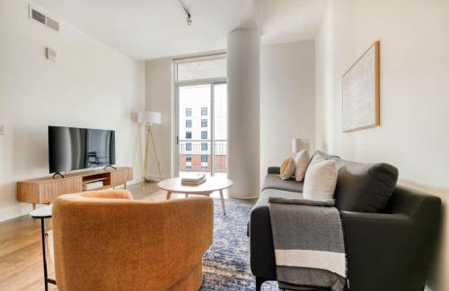 Waller Creek District Apartment | Downtown Austin 1br w gym pool wd nr Capitol ATX-166