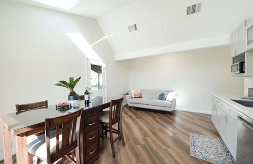 Central East Austin House | Perfect Downtown Austin 4-Bedroom Family Retreat