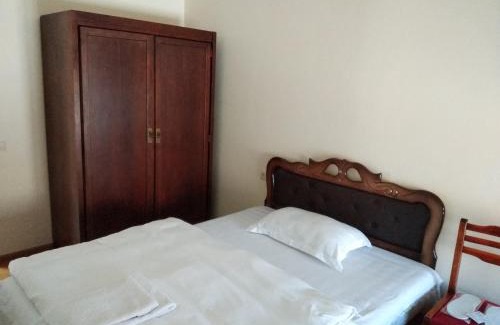 Vanadzor Bed & Breakfast | Eco-Friendly DownTown B&B: Family-Friendly with Hot Tub