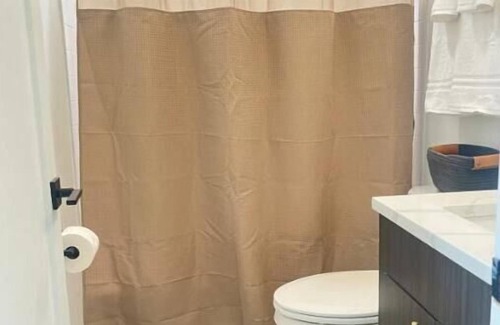 Fells Point Apartment | Premier 2bd Harbor Retreat near JHU & UMMC - 10/10 Rated